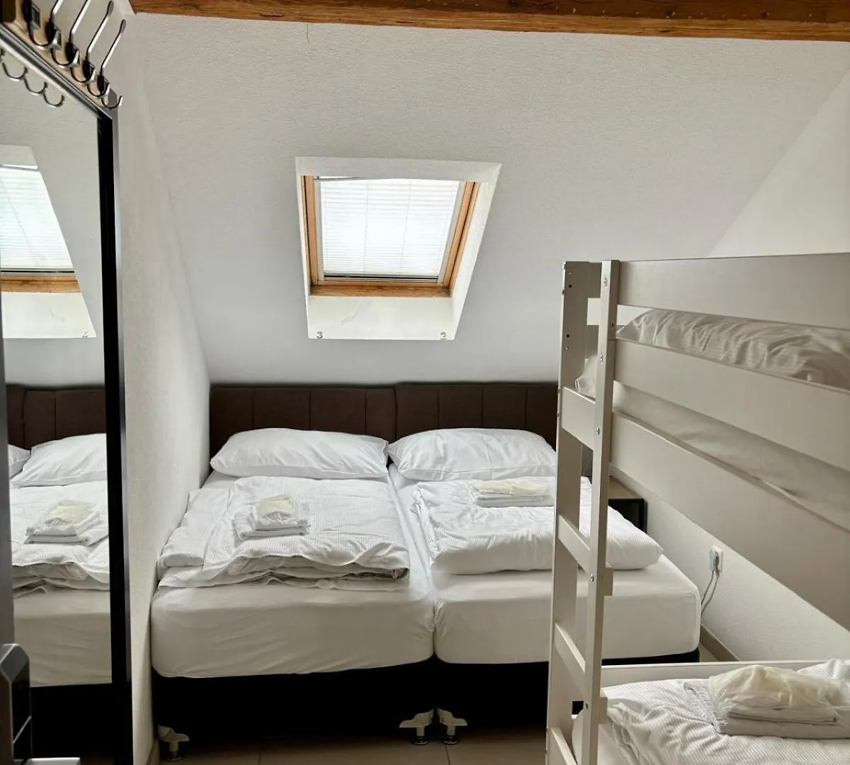 Nani City Hotel Zurich 2*,