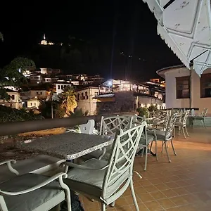  Bed & Breakfast Master Albania